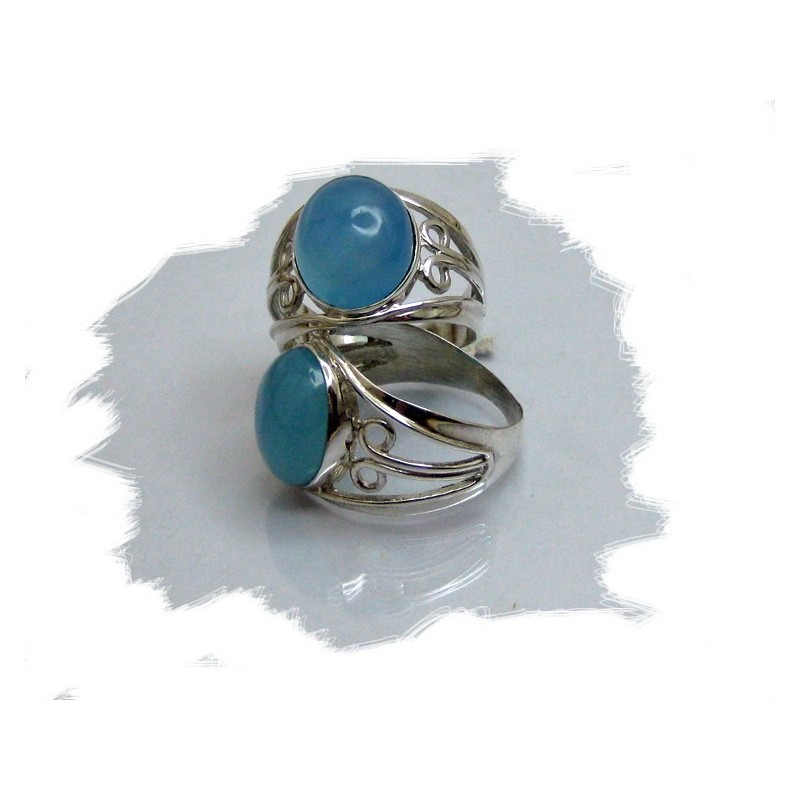 Sølvring m/blå chalcedony